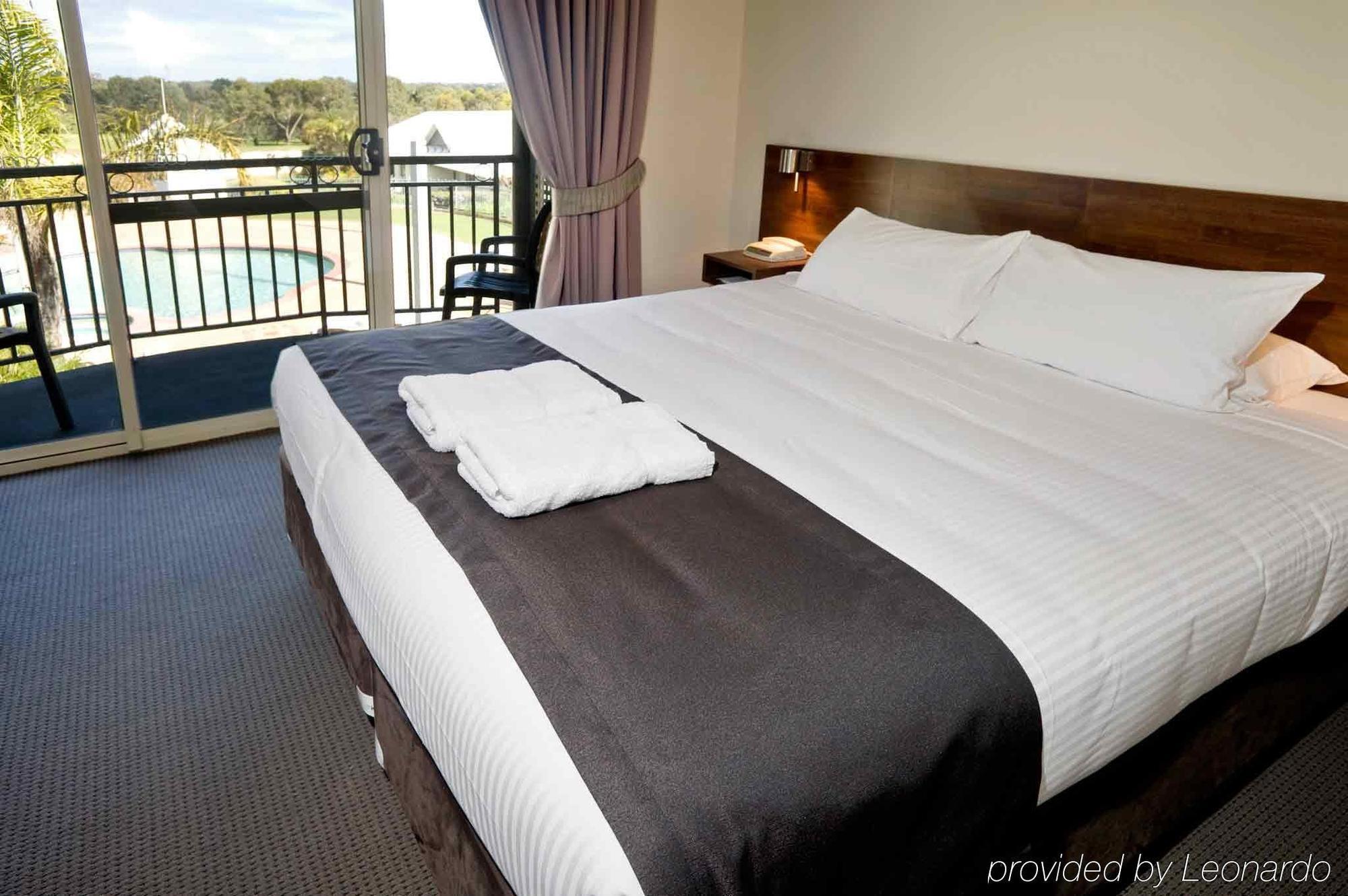 Mercure Bunbury Sanctuary Golf Resort Oda fotoğraf